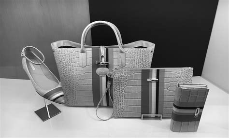 rent handbags